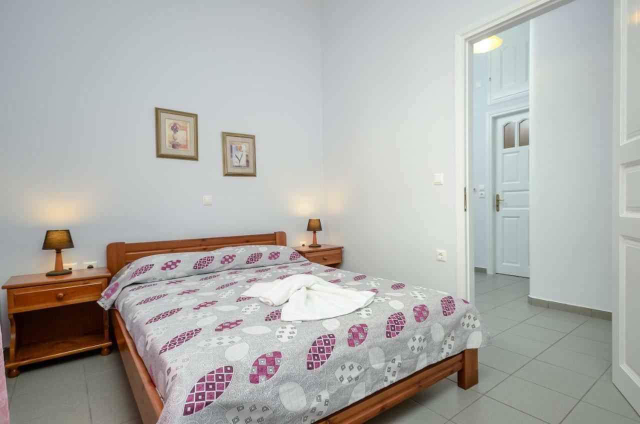 Апартаменты Naxos House *